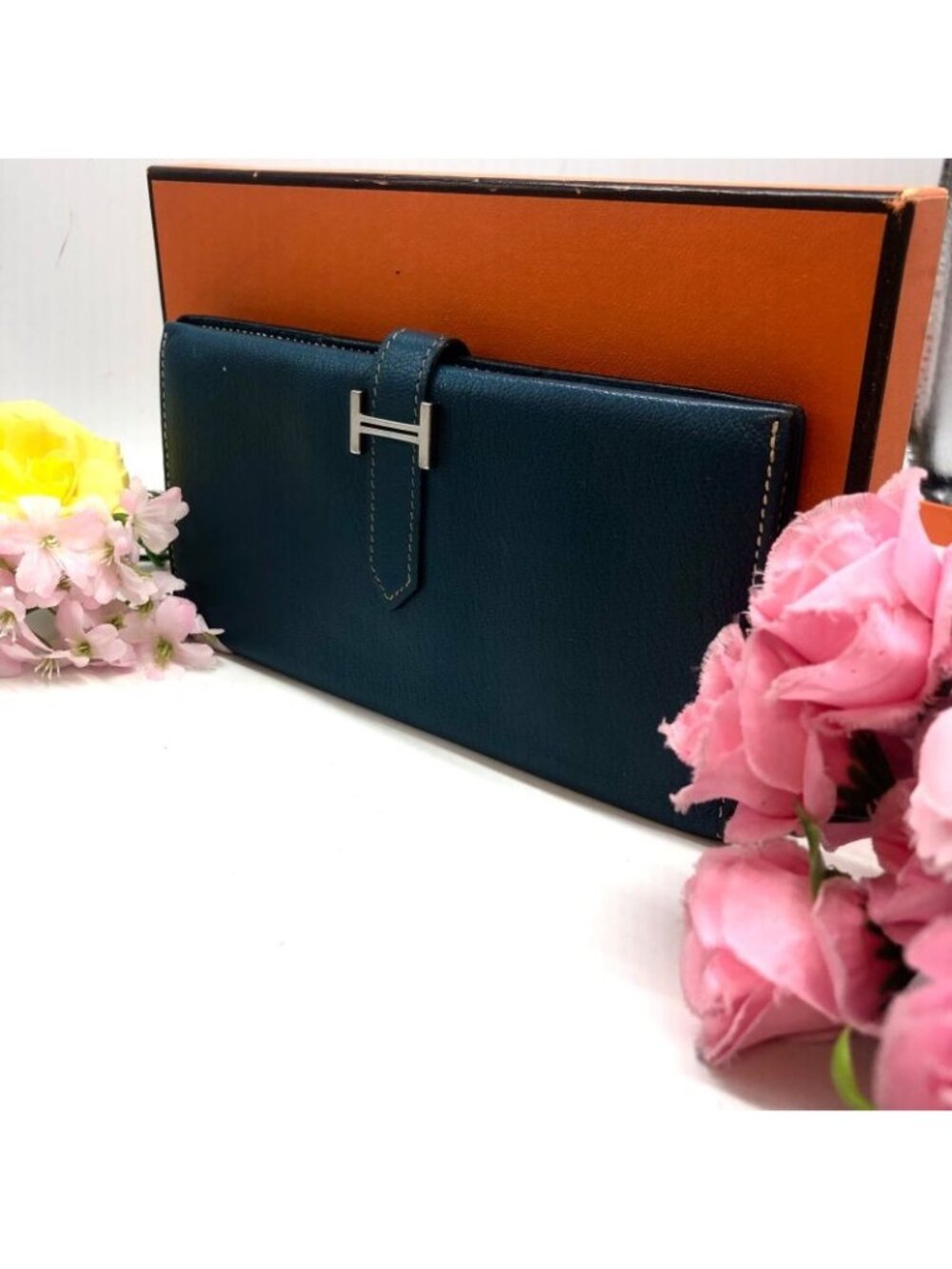 ★SOLD★ Hermes Bifold Wallet Bearn Blue Card Billfold - Picture 1 of 16